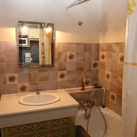 Agreable T2 Climatise 公寓